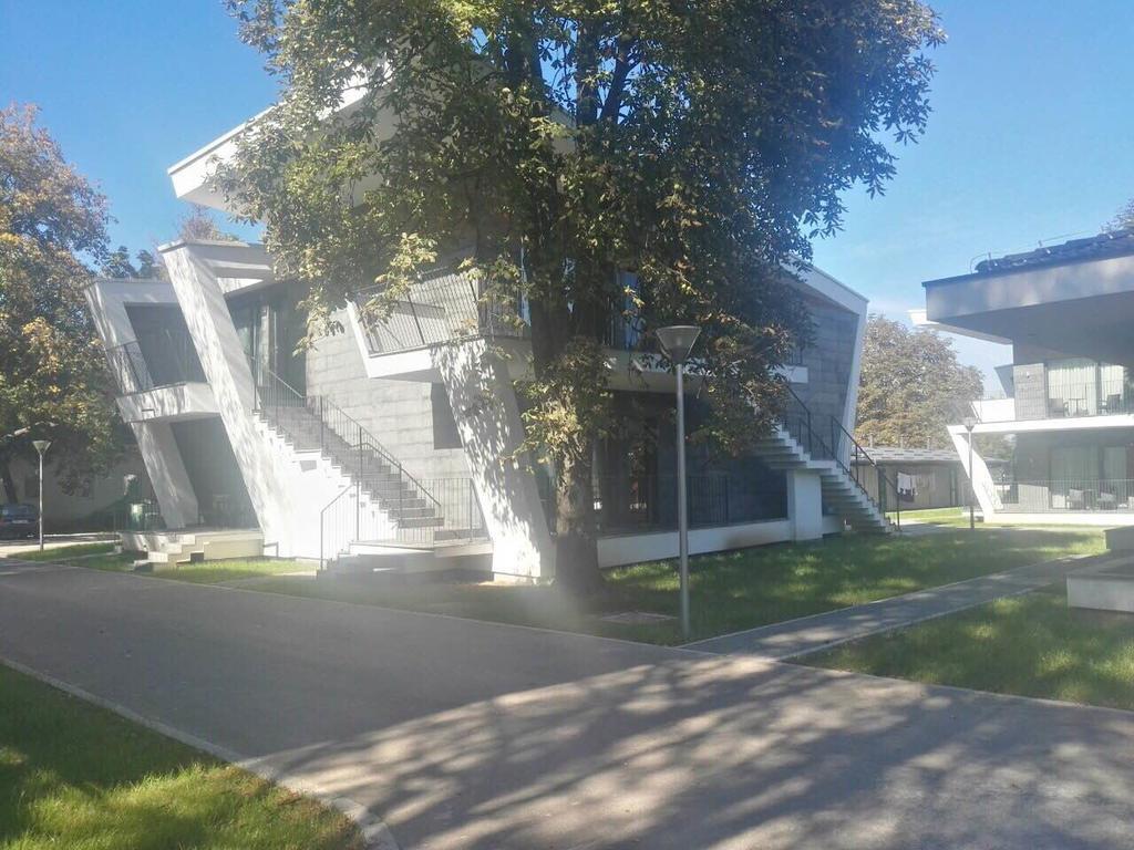 奥扎定居点酒店 Ilidža 外观 照片