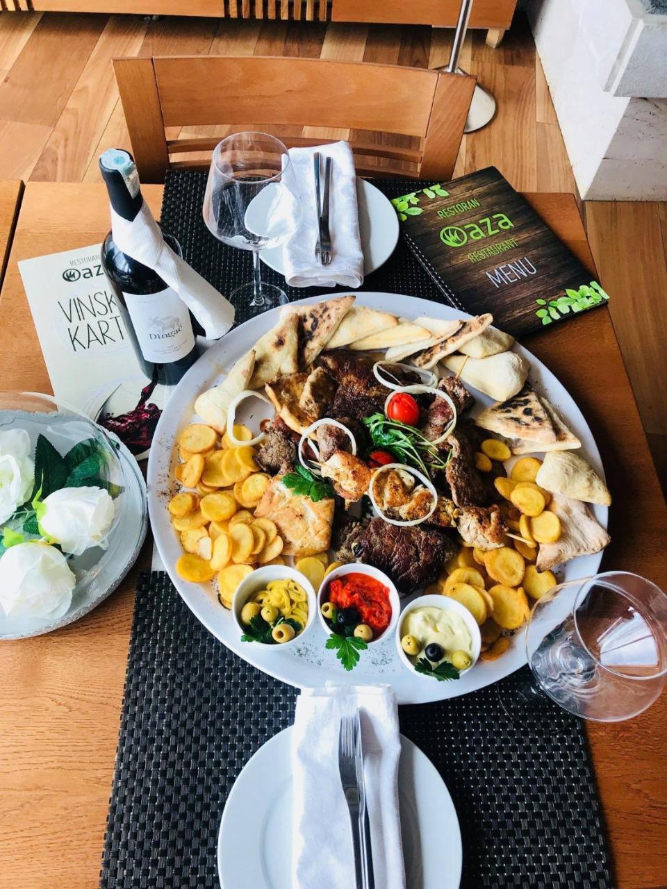 奥扎定居点酒店 Ilidža 外观 照片